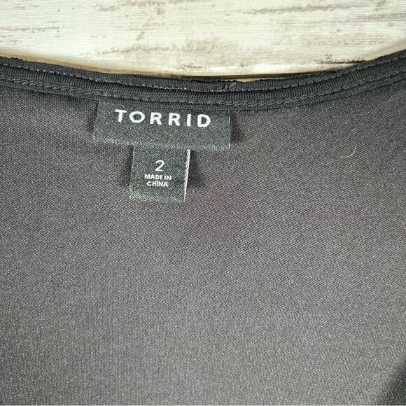 Torrid Flare Lace Overlay 3/4 Sleeve Black Holiday Party Top 2X - Picture 7 of 8